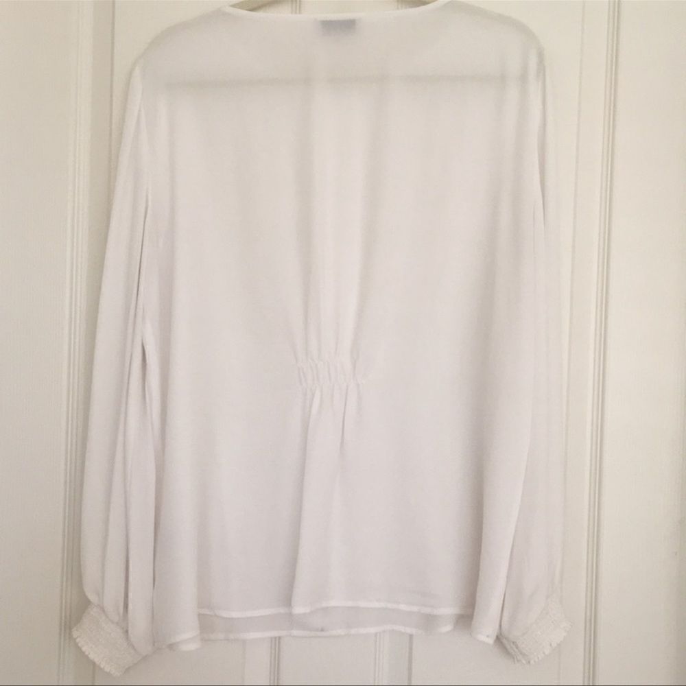 Tahari Blouse. 